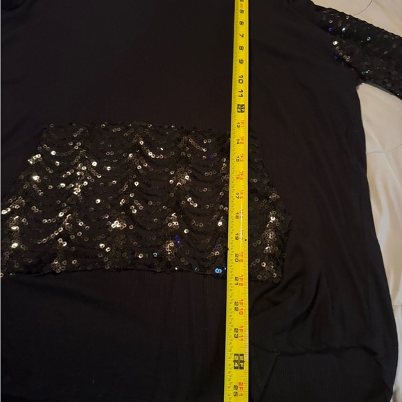Long sleeve sequin hoodie, size medium - Picture 6 of 6